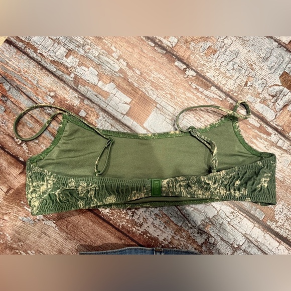 Triangl Swimwear Green Floral Smocked Top - Picture 2 of 4